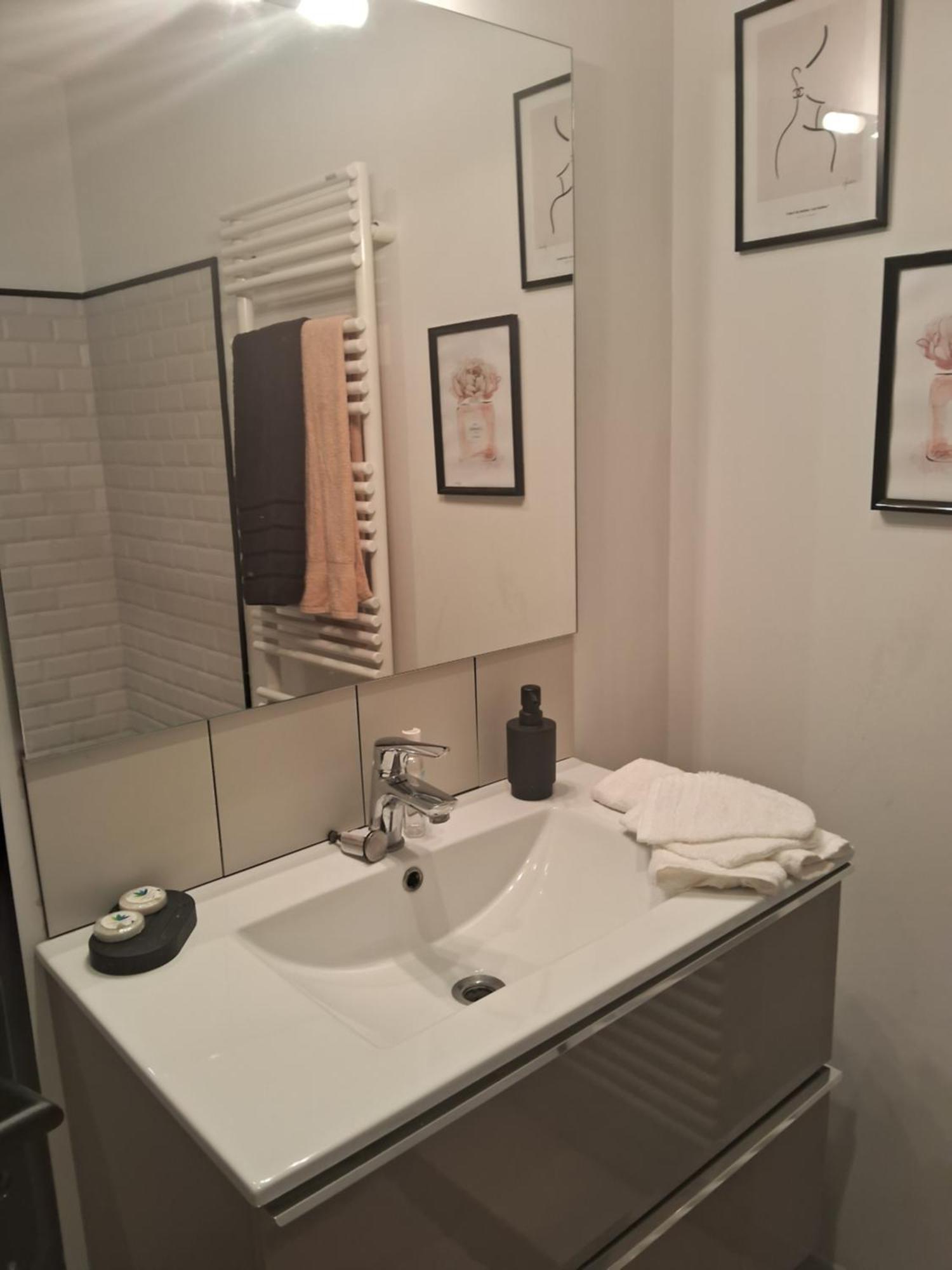Le Clos Du Rouet Tarascona Esterno foto