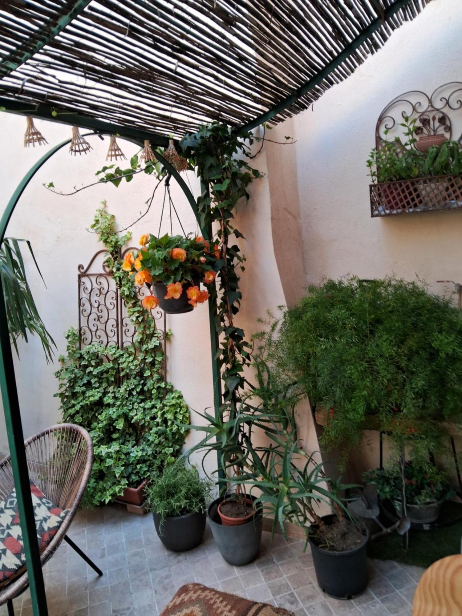 Le Clos Du Rouet Tarascona Esterno foto